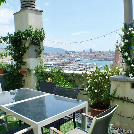 Apartment Terrazza Su - Attico Panoramico Vicino Acquario E Centro Citta Genoa
